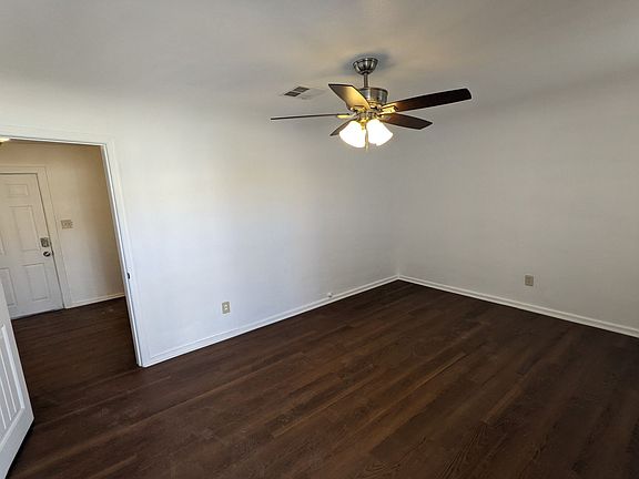 5th image of 1111 W 8th St #1129