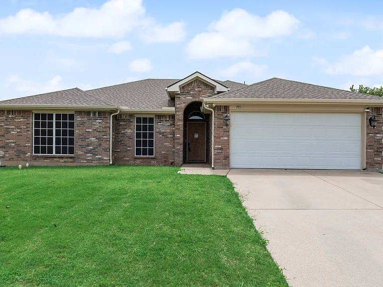 1913 Wahoo Dr — Photo 3