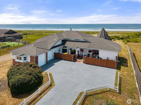 1981 Grey Gull Lane S, Westport, WA 98595