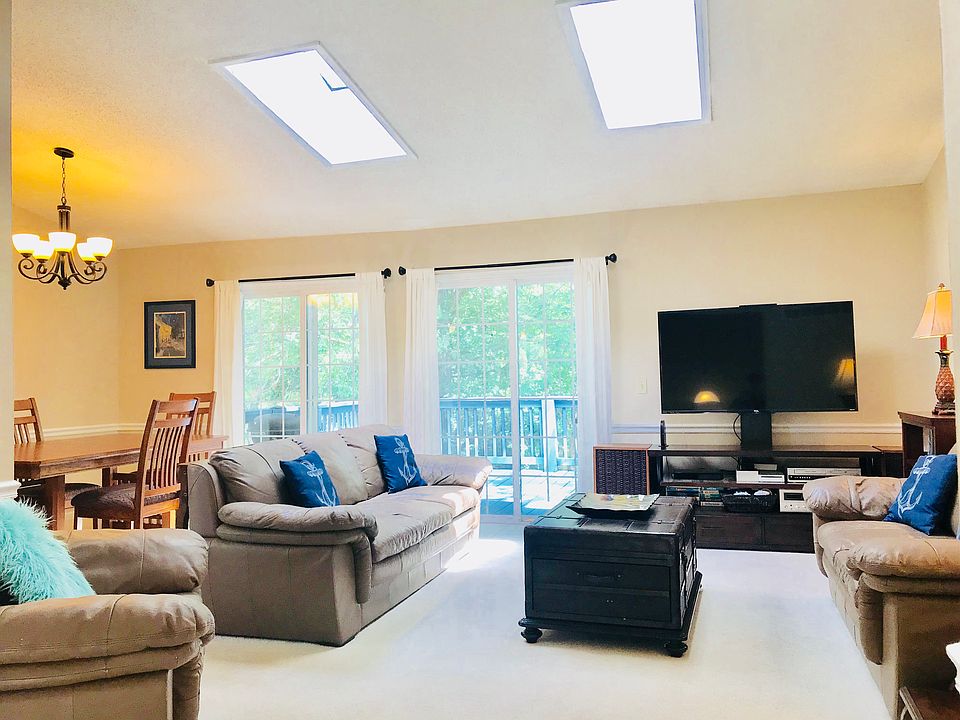 2nd image of 178 Walden Dr
