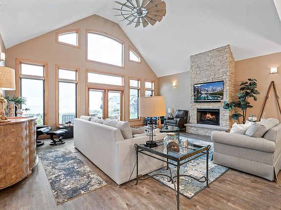 5th image of 123 Glacial Ln Unit 3C