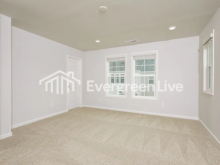 1010 Postmaster Ln — Photo 7