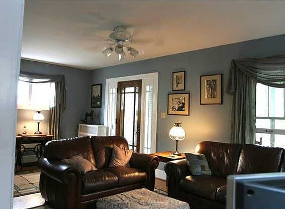 4th image of 2318 Hawthorne Ave