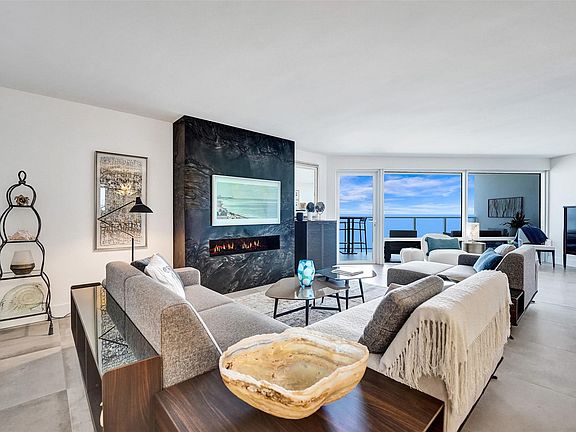 4th image of 3900 N Ocean Drive #12B