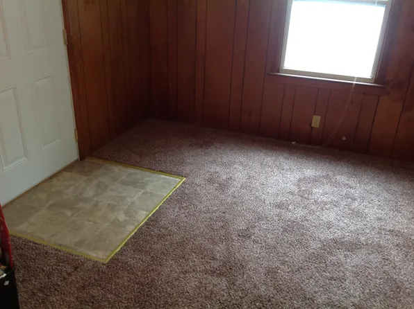 506 N Taggart Ave, Clarksville, IN 47129