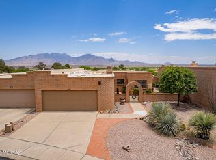 781 W Desert Ridge Dr, Green Valley, AZ 85622