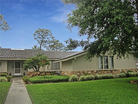 3rd image of 134 Arrowhead Ln