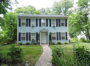 26 Wanaque Rd, Hewitt, NJ 07421