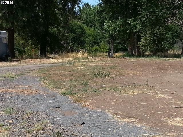 2nd image of Tygh Valley Rd