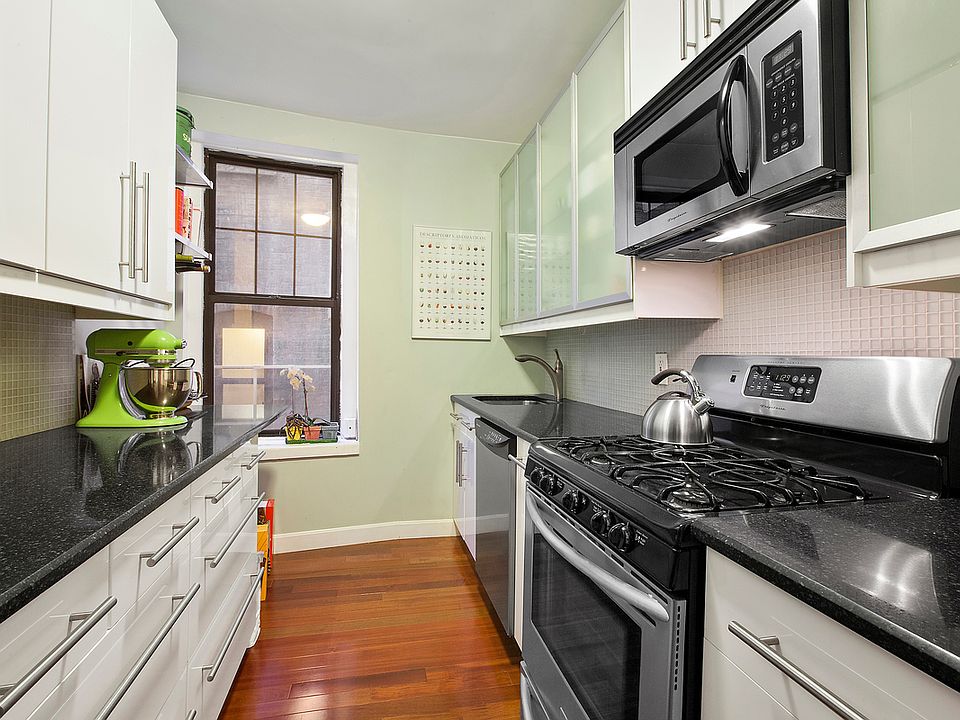 1st image of 3117 Broadway APT 25