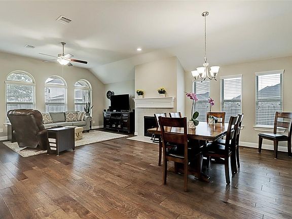 5th image of 29810 Norwood Canyon Ln