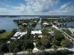 2205 Cove Dr, Vero Beach, FL 32963