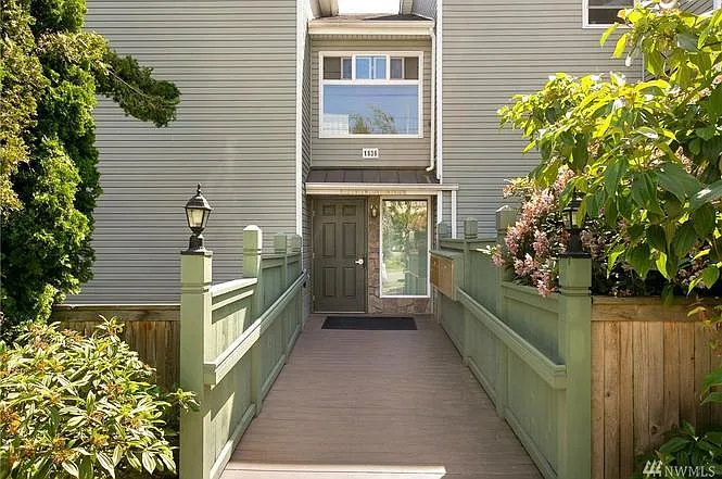 1 bed, 620 sqft, $2,350 — Photo 3