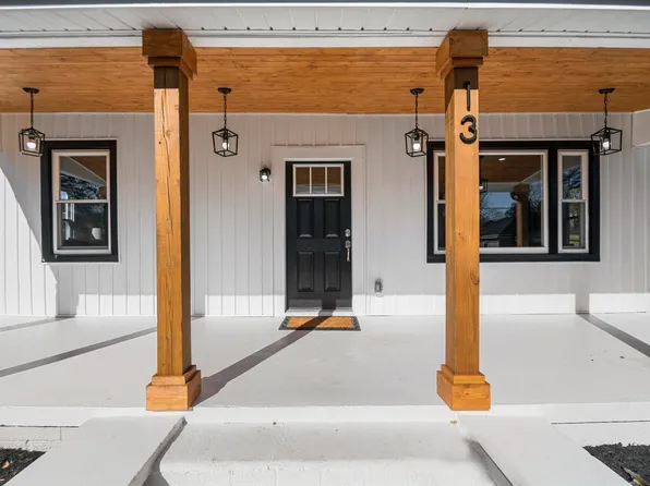 13 7th St, Greenville, SC 29611