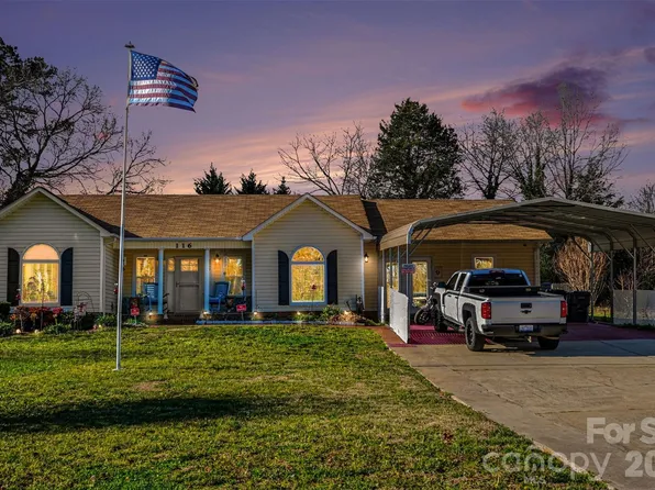 116 Brooks Dr, Stanley, NC 28164