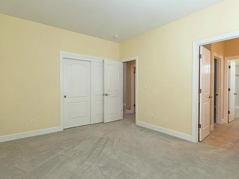 2168 Mornington Ln — Photo 13