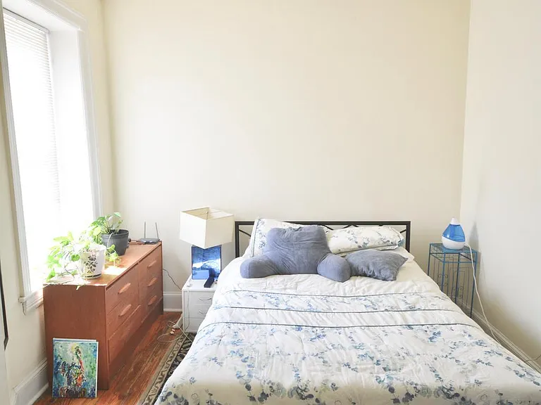 253 W Hansberry St #1F — Photo 11