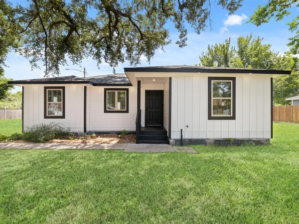 6720 Cathcart Dr, Houston, TX 77091