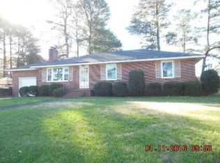 4017 San Salvador Dr, Chesapeake, VA 23321