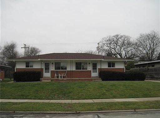 2nd image of 1612 Greenview Dr