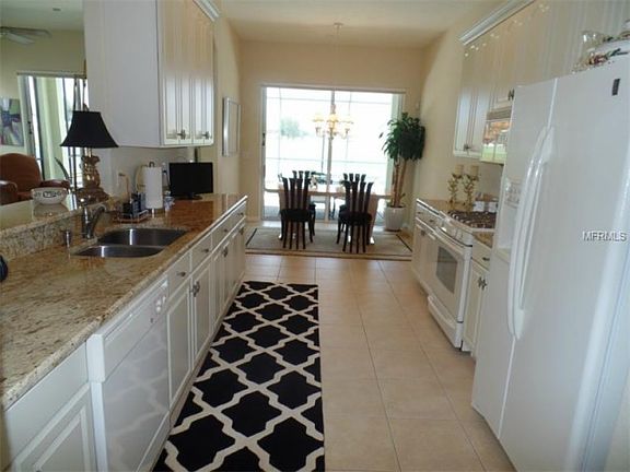 5th image of 1035 Emerald Dunes Dr