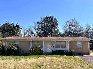 2106 Giles Dr NE, Huntsville, AL 35811