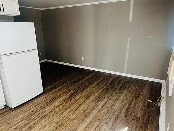 3rd image of 85 Green Meadow Ln #15