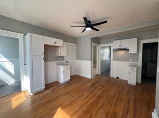 9 1/2 Bourne St APT 2, Worcester, MA 01606