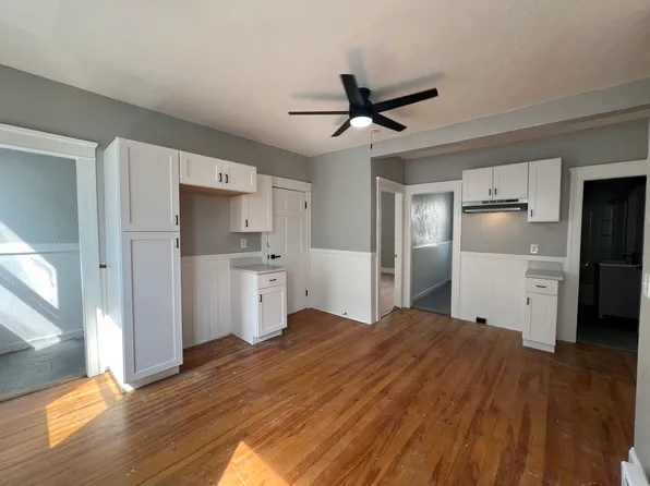 9 1/2 Bourne St APT 2, Worcester, MA 01606