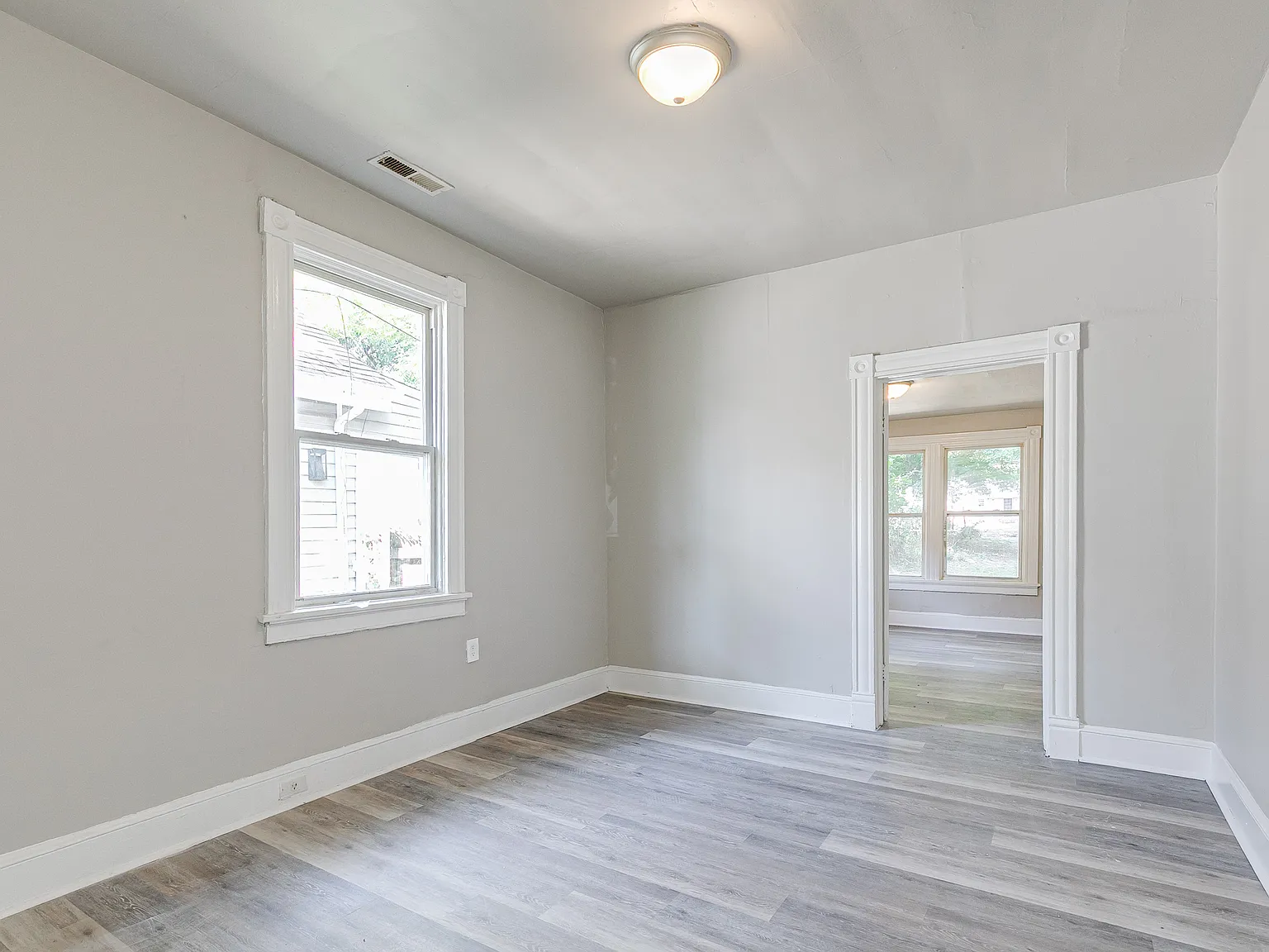 2 bed, 858 sqft, $1,514 — Photo 4