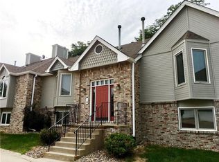 8156 Dellwood Dr #8156, Urbandale, IA 50322
