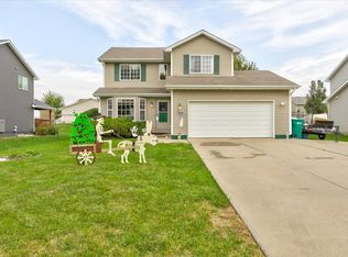 504 N 15th St, Indianola, IA 50125