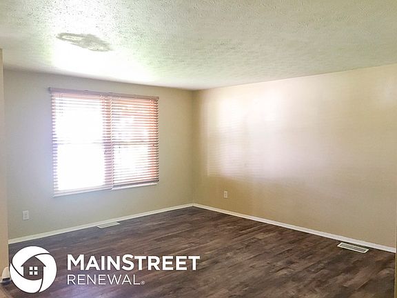 3rd image of 1428 Chelmsford Ct