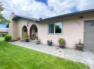 1202 S 33rd Ave, Yakima, WA 98902