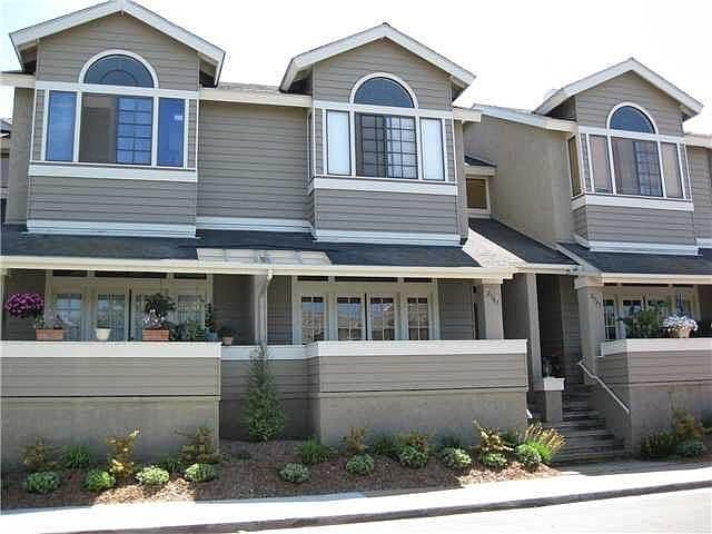 Front of Townhome