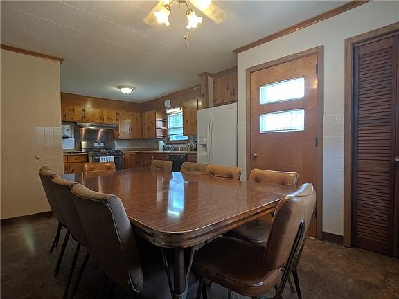 4th image of 1213 Goodrich Ave