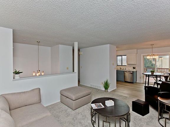 5th image of 2231 N 17th Cir