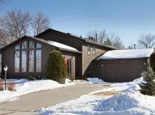 5009 W 98th St, Minneapolis, MN 55437