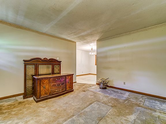 3rd image of 5453 Joyce Dr