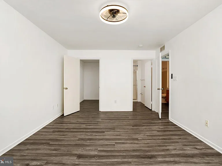 3604 Saxony Dr — Photo 17