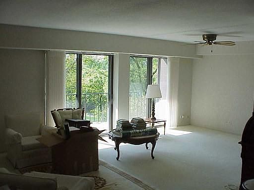 1st image of 3504 Lakeview Dr