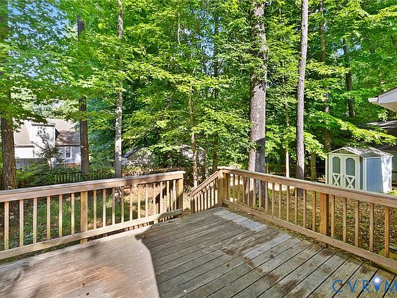 3rd image of 6904 Pointer Ridge Rd