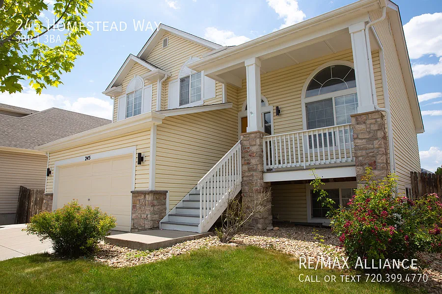 Spacious 3BR/3BA Home in a Quiet Neighborhood — Photo 3