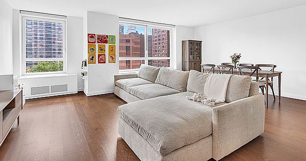 1st image of 200 E 94th St APT 707