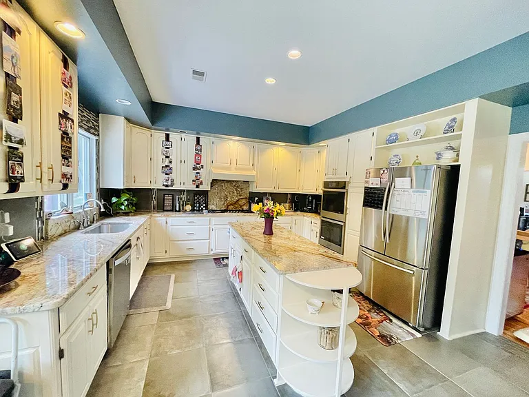 1474 Freeman Dr — Photo 13