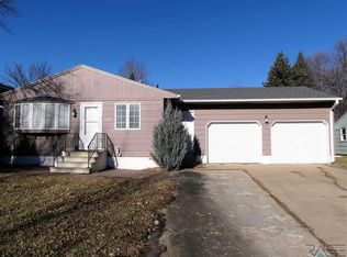 5612 W Bluestem St, Sioux Falls, SD 57106
