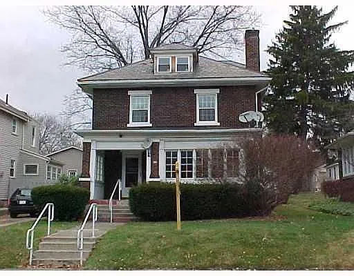 925 Alcoma St photo 1