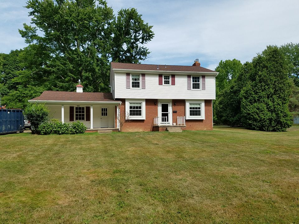 1st image of 6965 Pinewood Dr