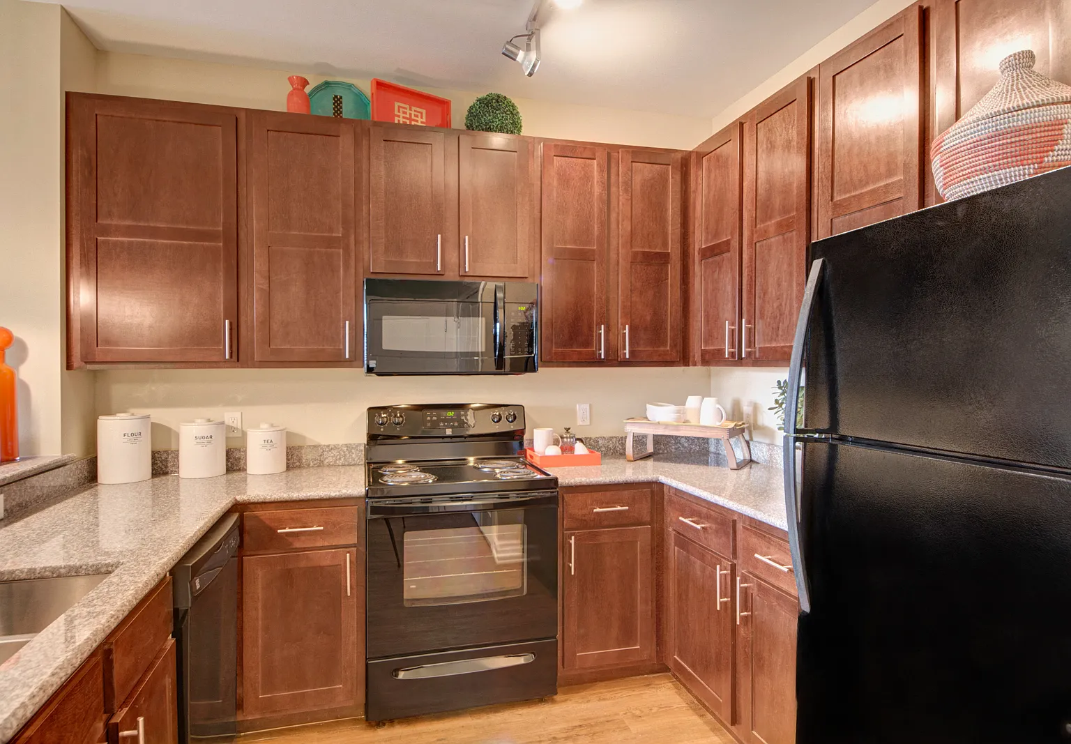 The Promenade Apartments at Pinnacle Hills — Photo 1