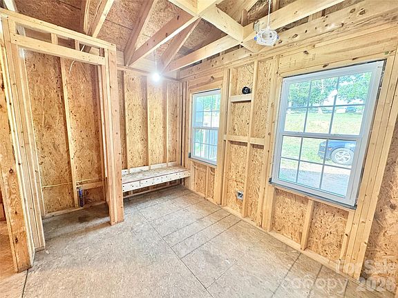 4th image of 714 Dudley Shoals Rd